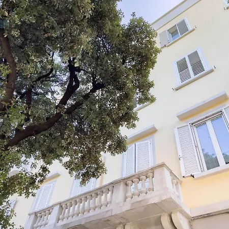 Viale Miramare 157 Tirabora Short Rent Apartment *